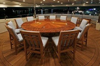 LADY MICHELLE - Aft Dining